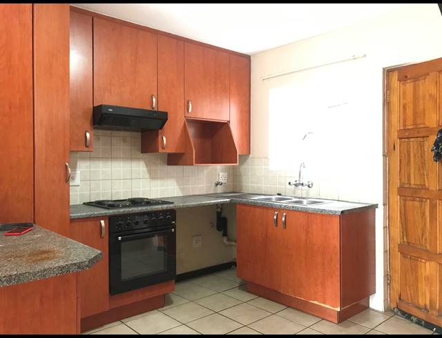 2 BEDROOM DUPLEX RENTED IN BIRCHLEIGH